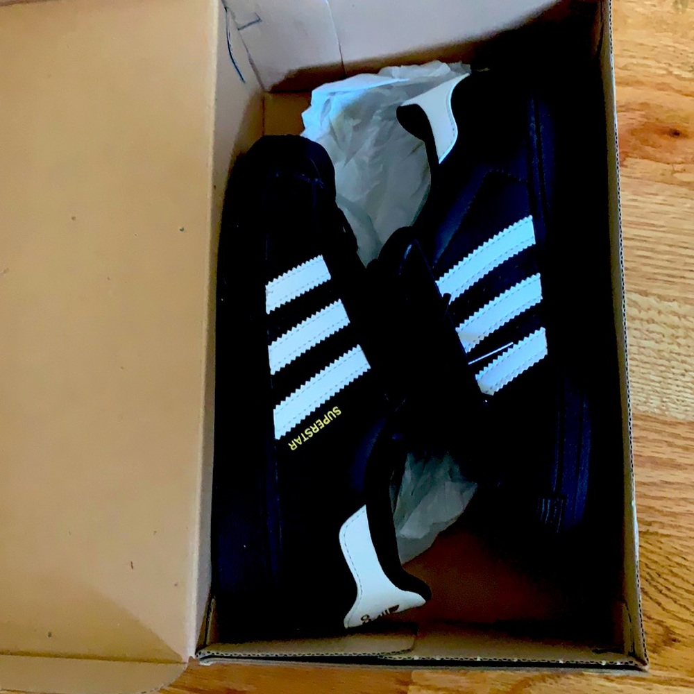 Black Adidas Superstar Originals (Size:1)